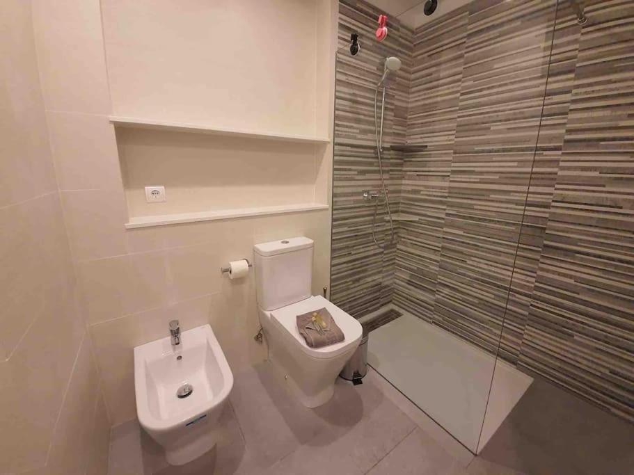 Ferienwohnung Espectacular Planta Baja Con Terraza Y Parking A 5 Min De La Playa Cadaqués Exterior foto